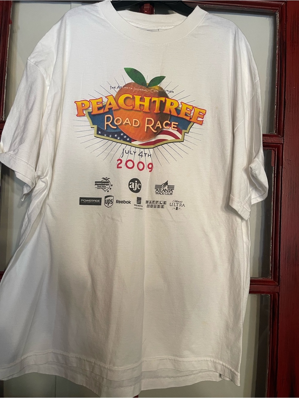 Peachtree Road Race 2009 White Graphic T-Shirt
